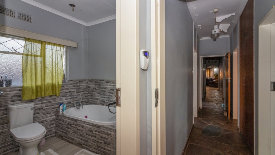 3 Bedroom Property for Sale in Uitsig Free State
